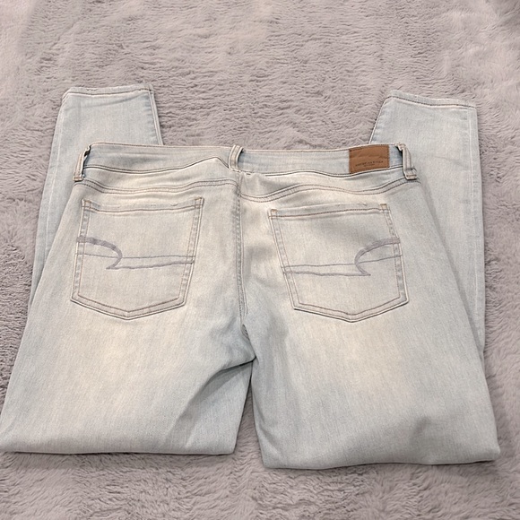 American Eagle Jeggings. super stretch low waist jeans. Size 14 regular women’s. - Picture 4 of 8
